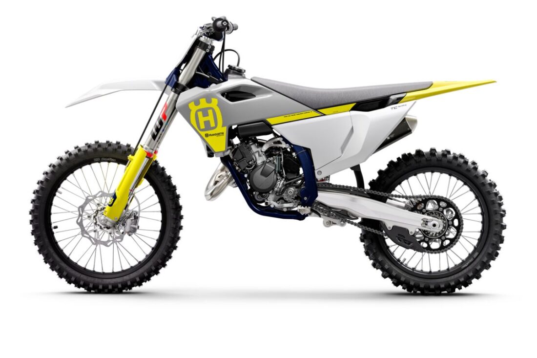 106401_TC 125 MY23 90-left