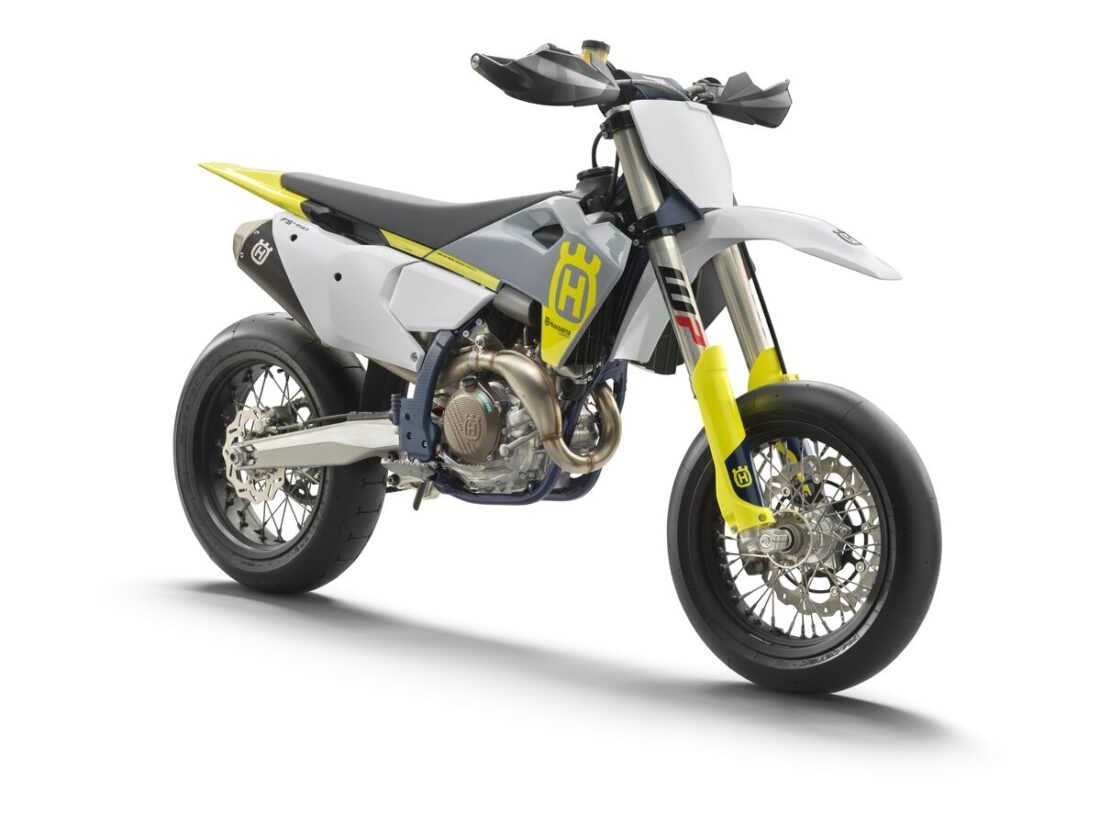 111898_FS 450 2023