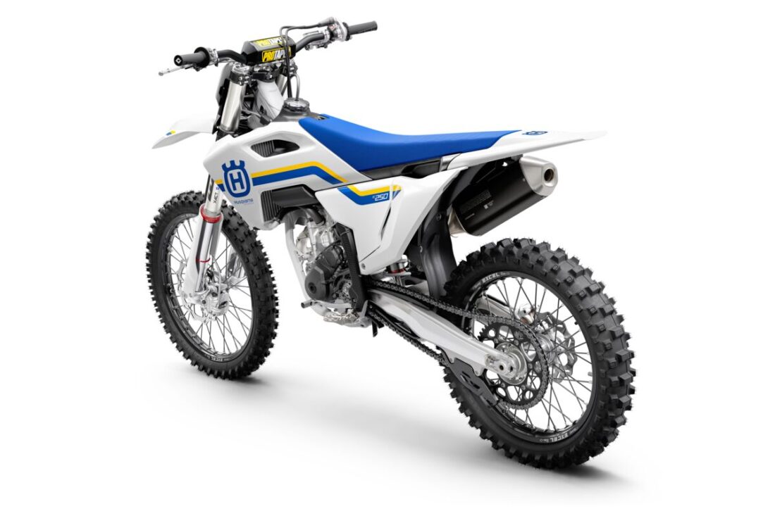 115870_FC 250 Heritage 2023