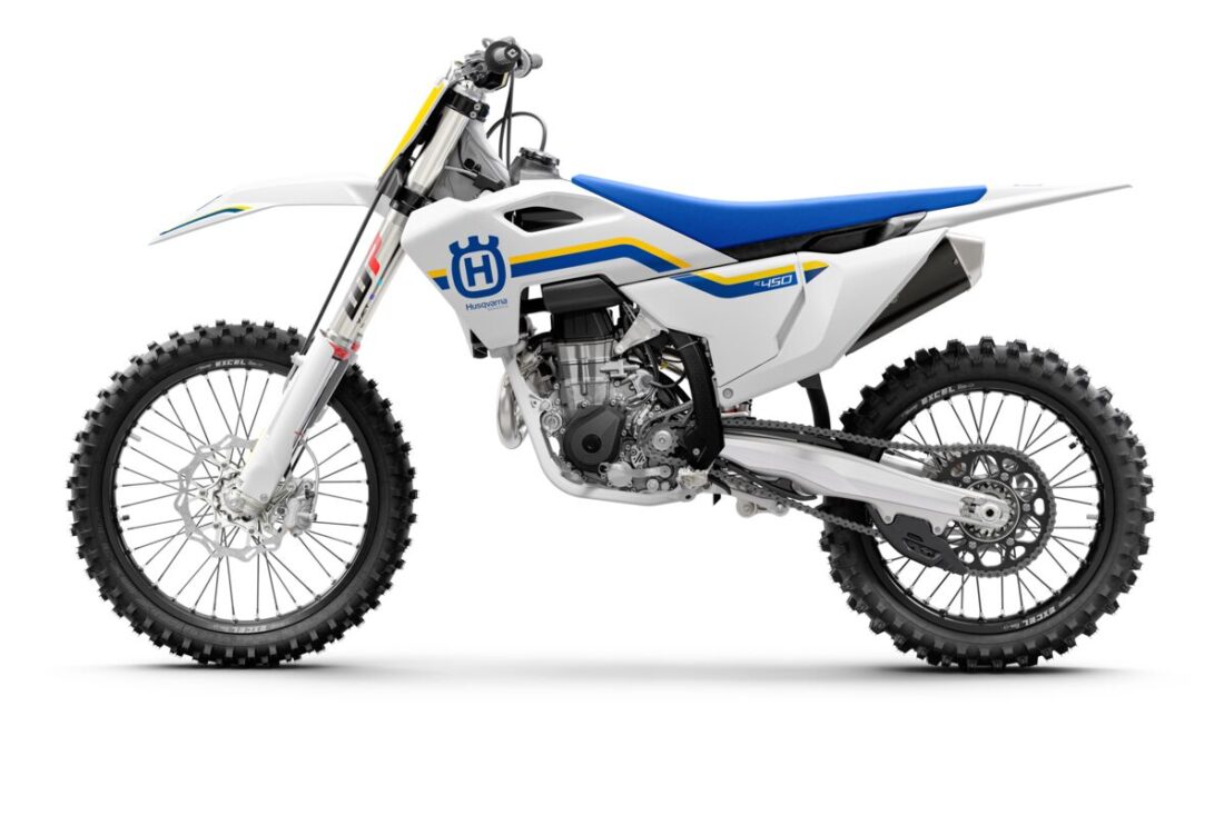115878_FC 450 Heritage 2023