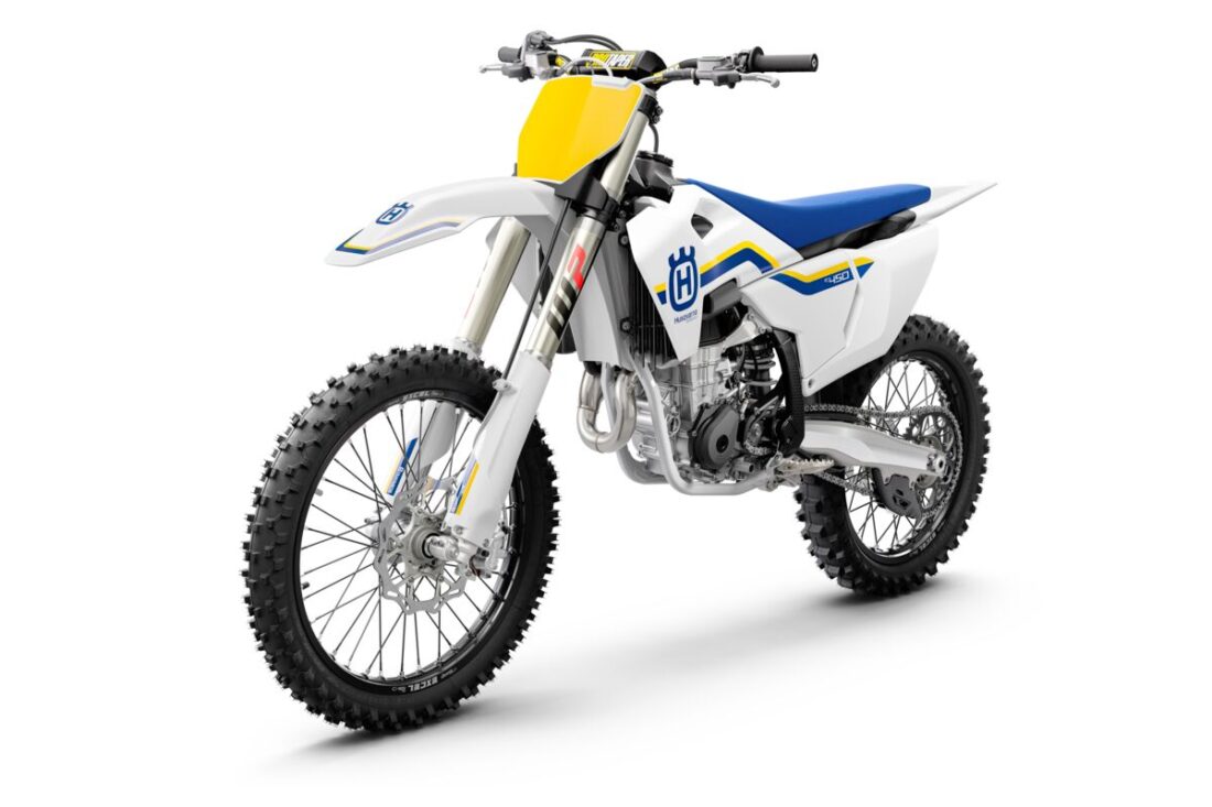 115880_FC 450 Heritage 2023