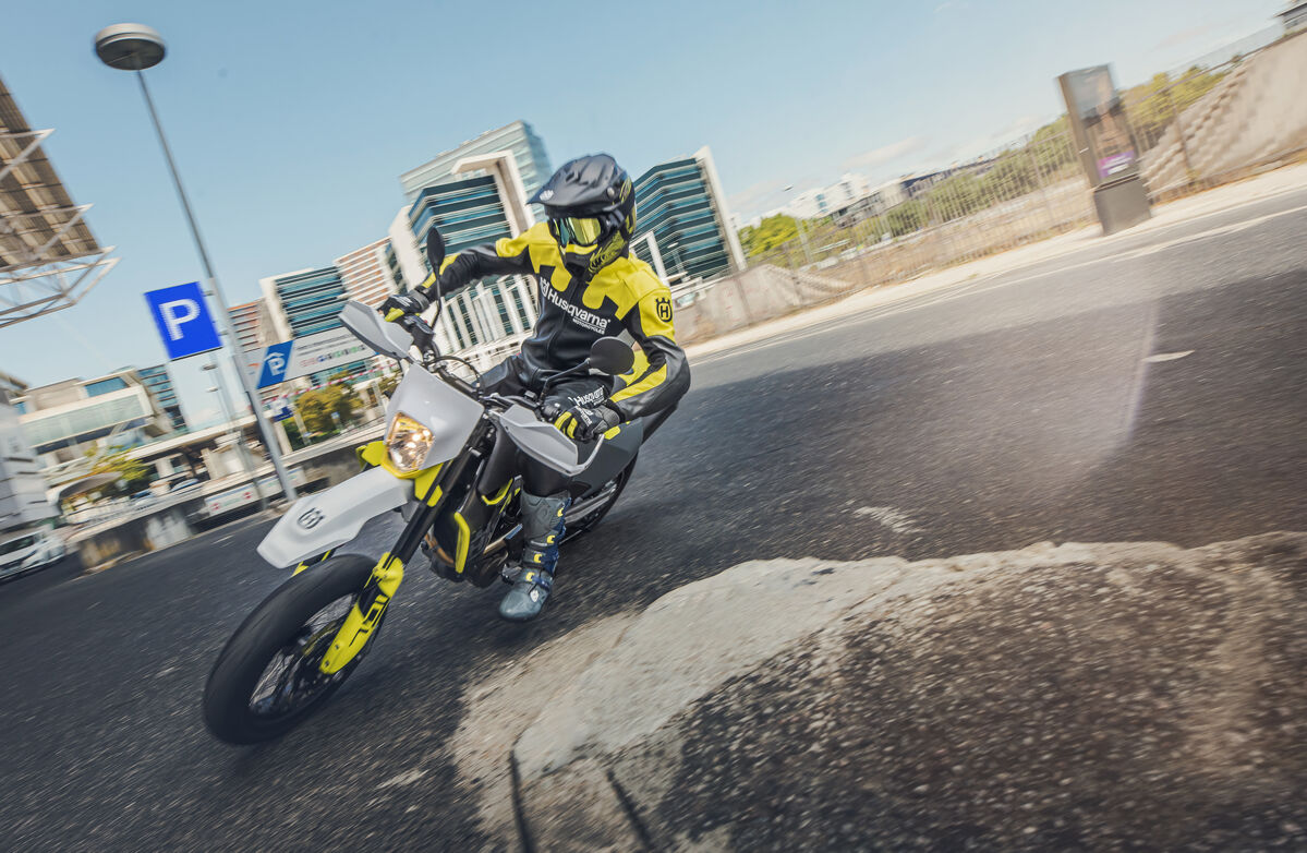 120820_701 Supermoto 2023